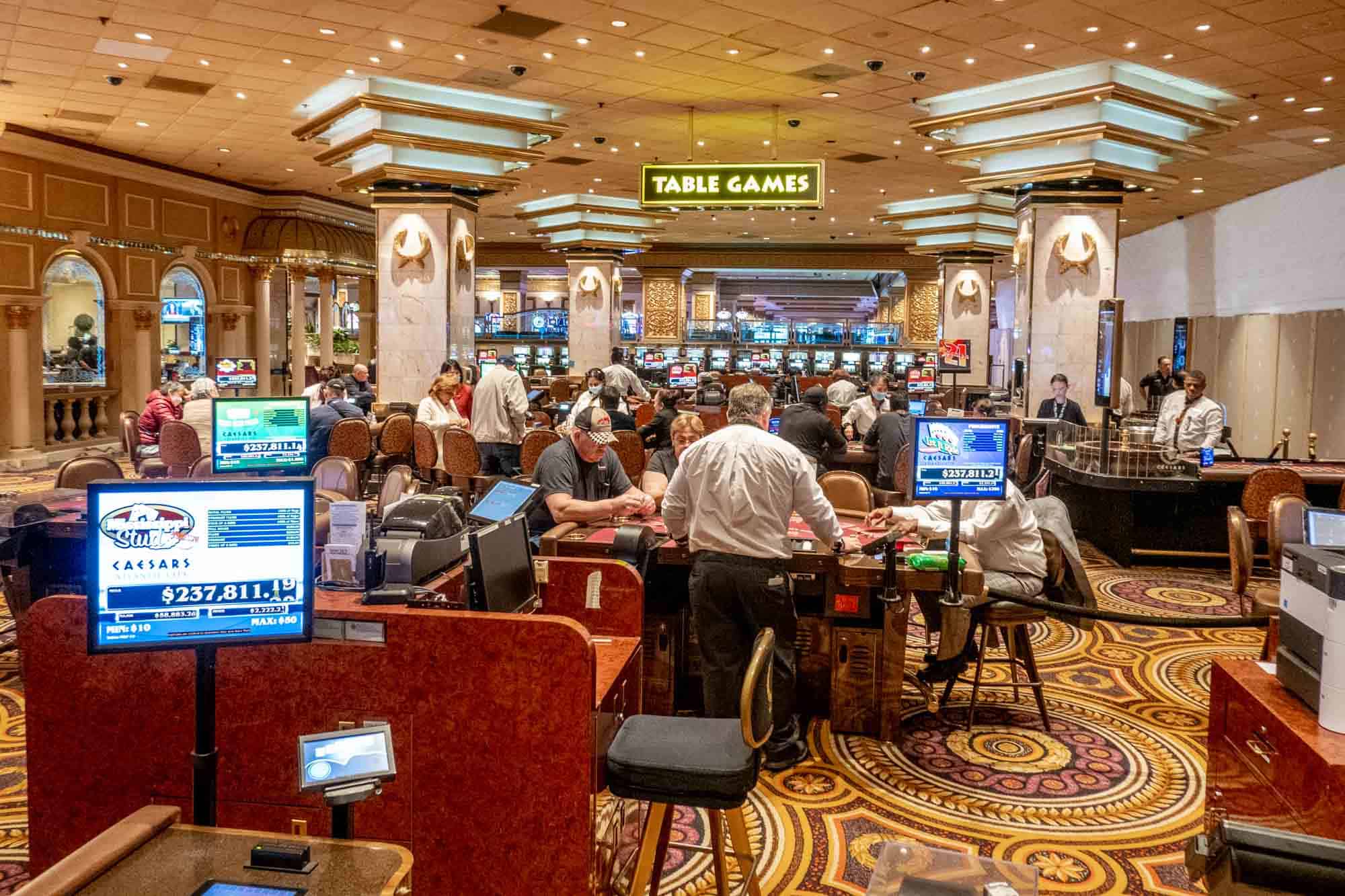 Poker Tekniği Geliştirme Rehberi: Bilgiyle Kazan